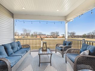 1454 Autumn Ridge Ln, Dubuque, IA 52003