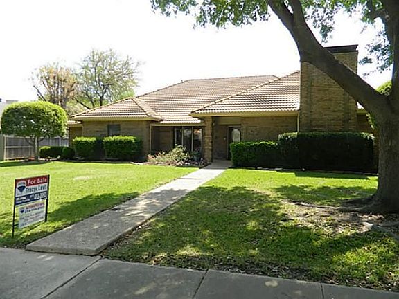 3rd image of 4222 Bretton Bay Ln