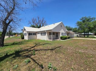 808 S Prospect Ave, Sonora, TX 76950