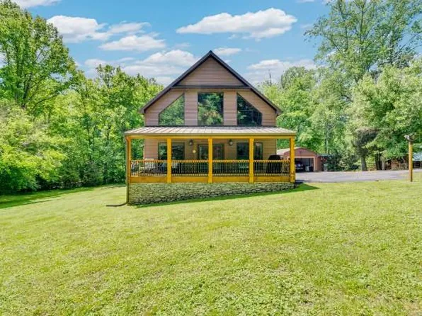 825 Shady Pl, Smithville, TN 37166