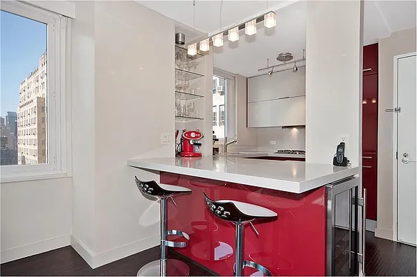 Rented by Elhanani Group, Inc | media 17