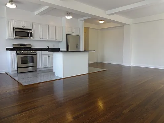 Rented by Central Park South Associates | media 2