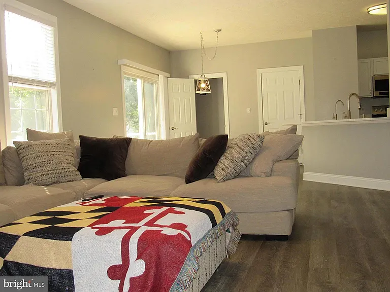 20474 Renaissance Ct — Photo 13