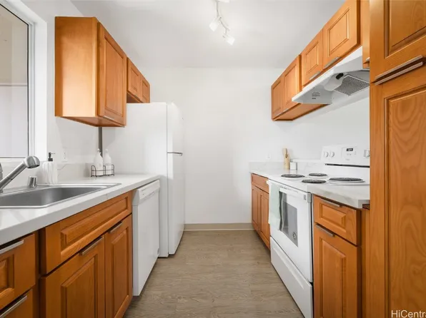 94-517 Lumiaina St APT K104, Waipahu, HI 96797