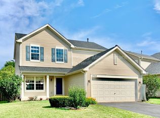 2310 Shiloh Dr, Aurora, IL 60503
