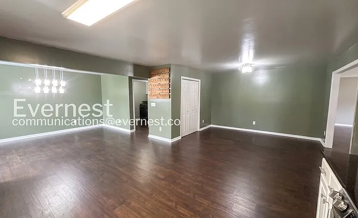 112 Grey Mare St — Photo 5