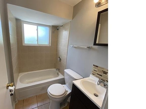 4th image of 8850 S Saginaw Ave APT 4
