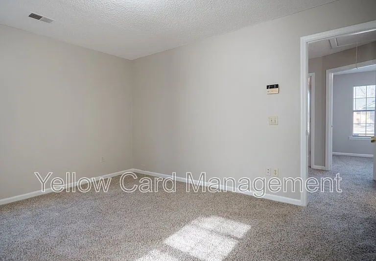 82 Crosby Dr — Photo 19