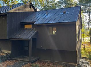 401 Old Quechee Rd #9A, Hartford, VT 05047