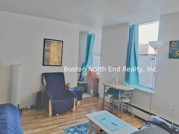 190 North St #3, Boston, MA 02113