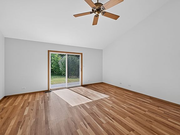 5th image of 817 Casey Ln