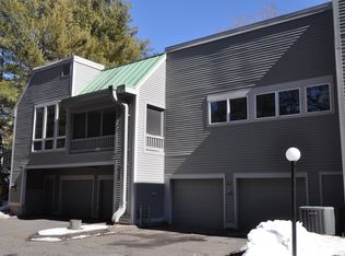 9 Mulberry Ln #9, Avon, CT 06001