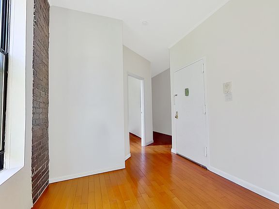 4th image of 1299 1st Ave #4N
