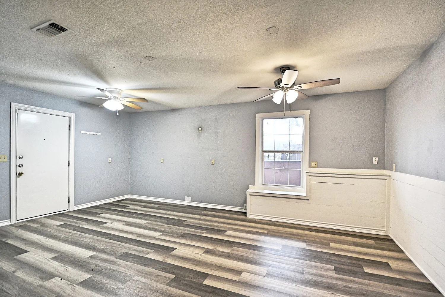 1155 FM 2722 Unit 1102 - 1 — Photo 4
