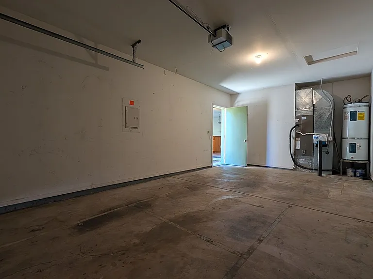 686 Oakdale Ave — Photo 21