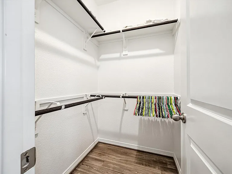 6913 New York St — Photo 18