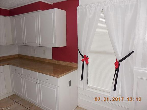 5th image of 2713 NE 1st Pl