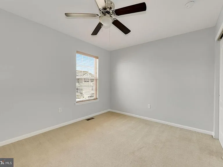 345 Huntington Dr — Photo 22