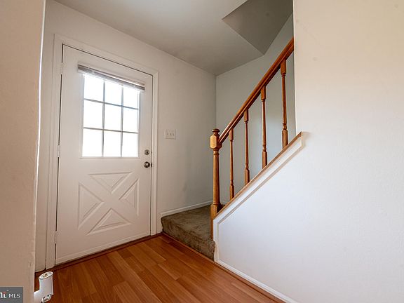 5th image of 2868 Madeira Ct