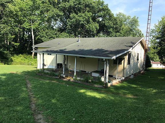 2nd image of 44 Broadway Cir