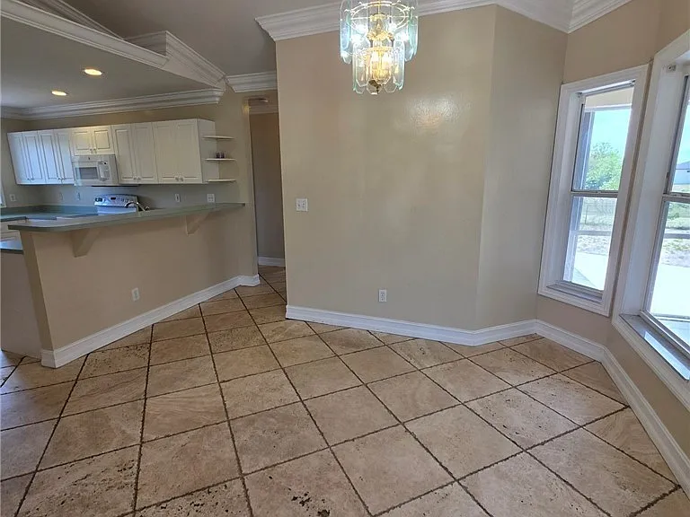820 Rue Labeau Cir — Photo 3