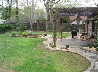 211 S Hampton Dr, Conway, AR 72034