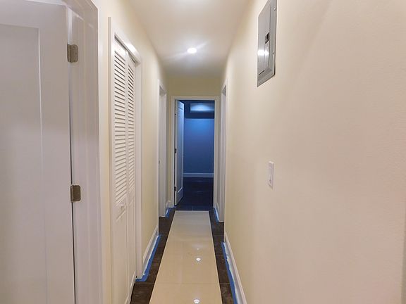 5th image of 17321 Booth Memorial Ave #2FL