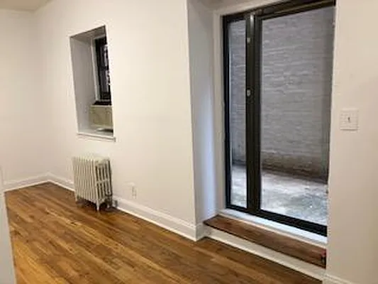 Rented by Buchbinder & Warren | media 2
