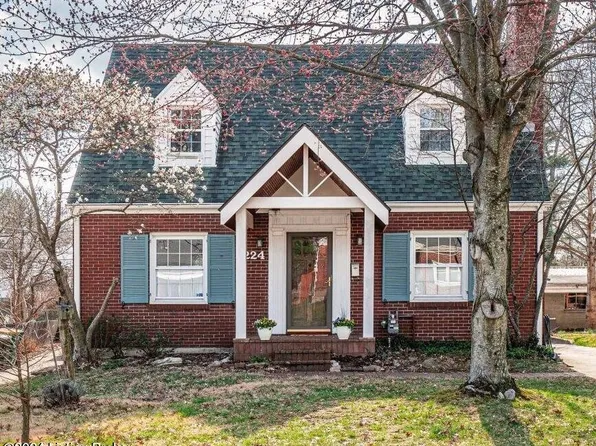 3224 Eagle Pass, Audubon Park, KY 40213