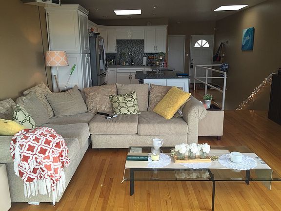 2nd image of 3552 Moultrie Ave