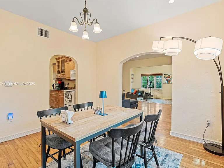 46 Montilla Ave #46 — Photo 14