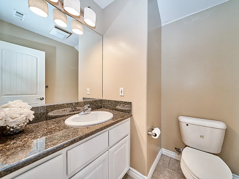 2577 Mountain Ave — Photo 24