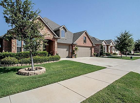 3rd image of 9525 Havenway Dr