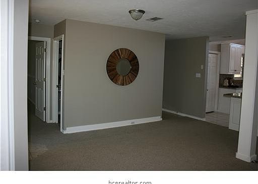 4th image of 3314 Westchester Dr