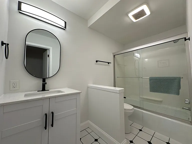 Chittenden Ave 34 UL — Photo 15