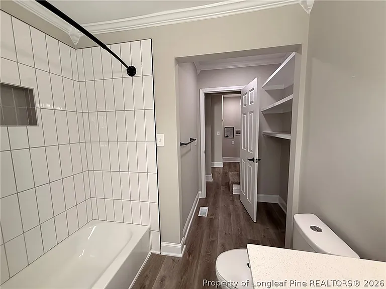 122 Kensington Cir — Photo 11