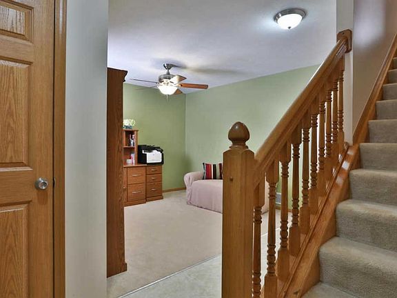 4th image of 118 White Elm Dr