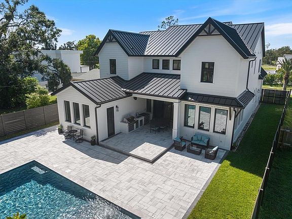 3rd image of 2045 Goldenrod St