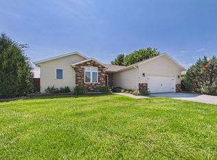 1383 Evergreen St, Minden, NE 68959