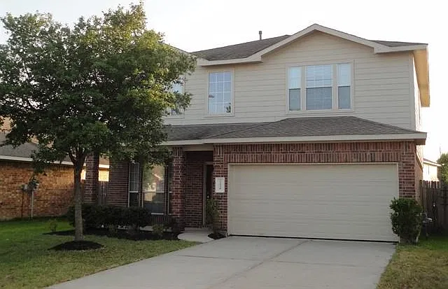 32338 Golden Oak Park Ln