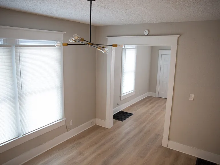 4052 Cornelius Ave — Photo 3