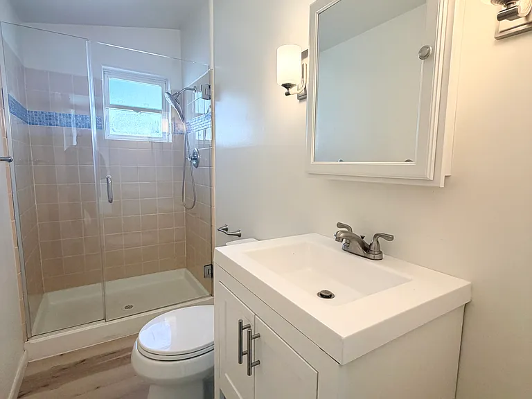 896 Altura Way #A — Photo 4