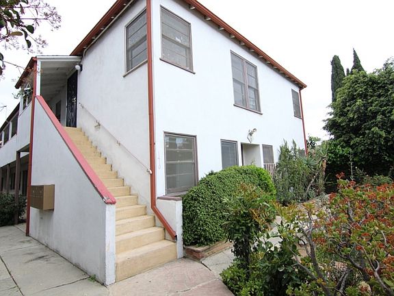 2nd image of 1410 N Kenmore Ave #8