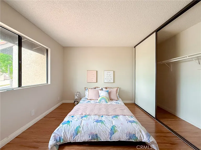 1034 Romney Dr — Photo 29