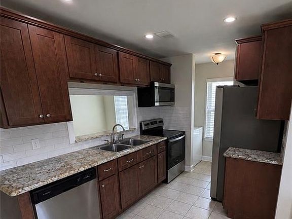5th image of 2409 Virginian Colony Ave