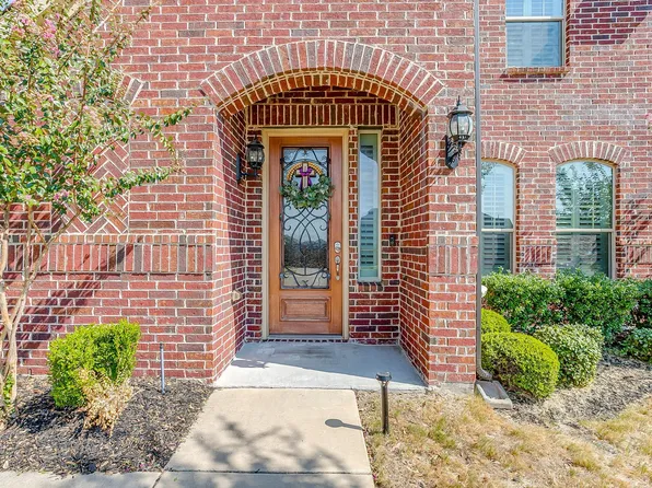 124 Lone Oak Dr, Crowley, TX 76036