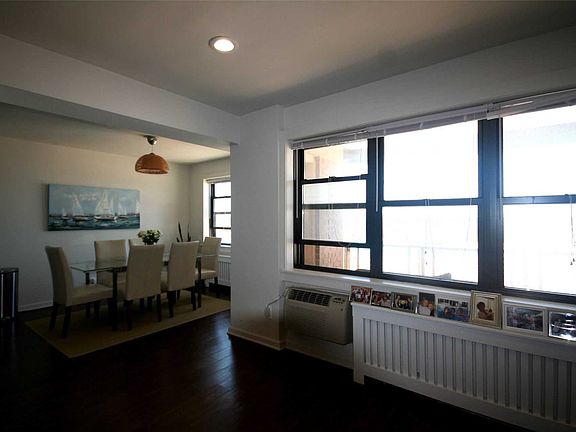 5th image of 854 E Broadway APT 2G