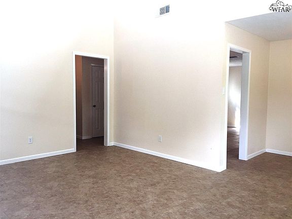 5th image of 4509 Lockwood Dr