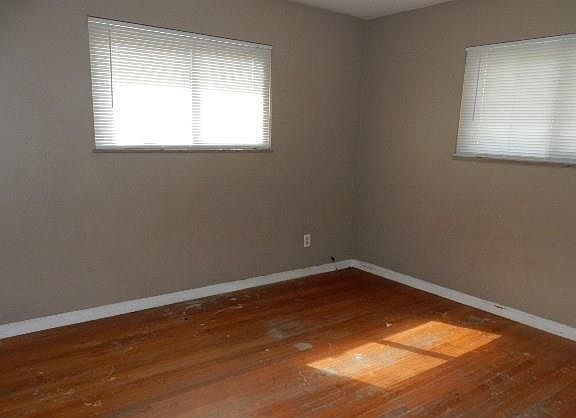 4th image of 2021 Judy Ct