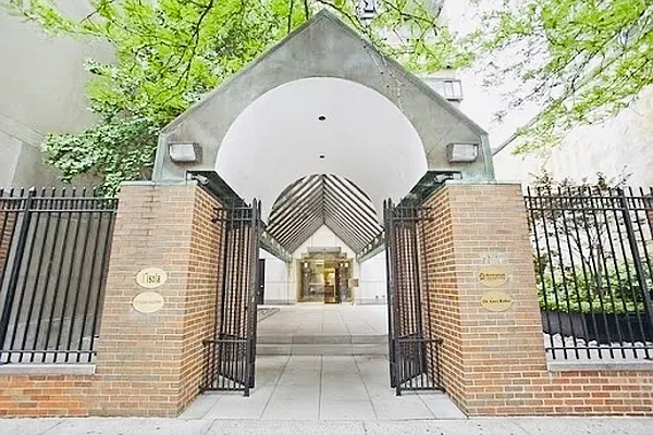 Rented by Oxford Property Group | media 46